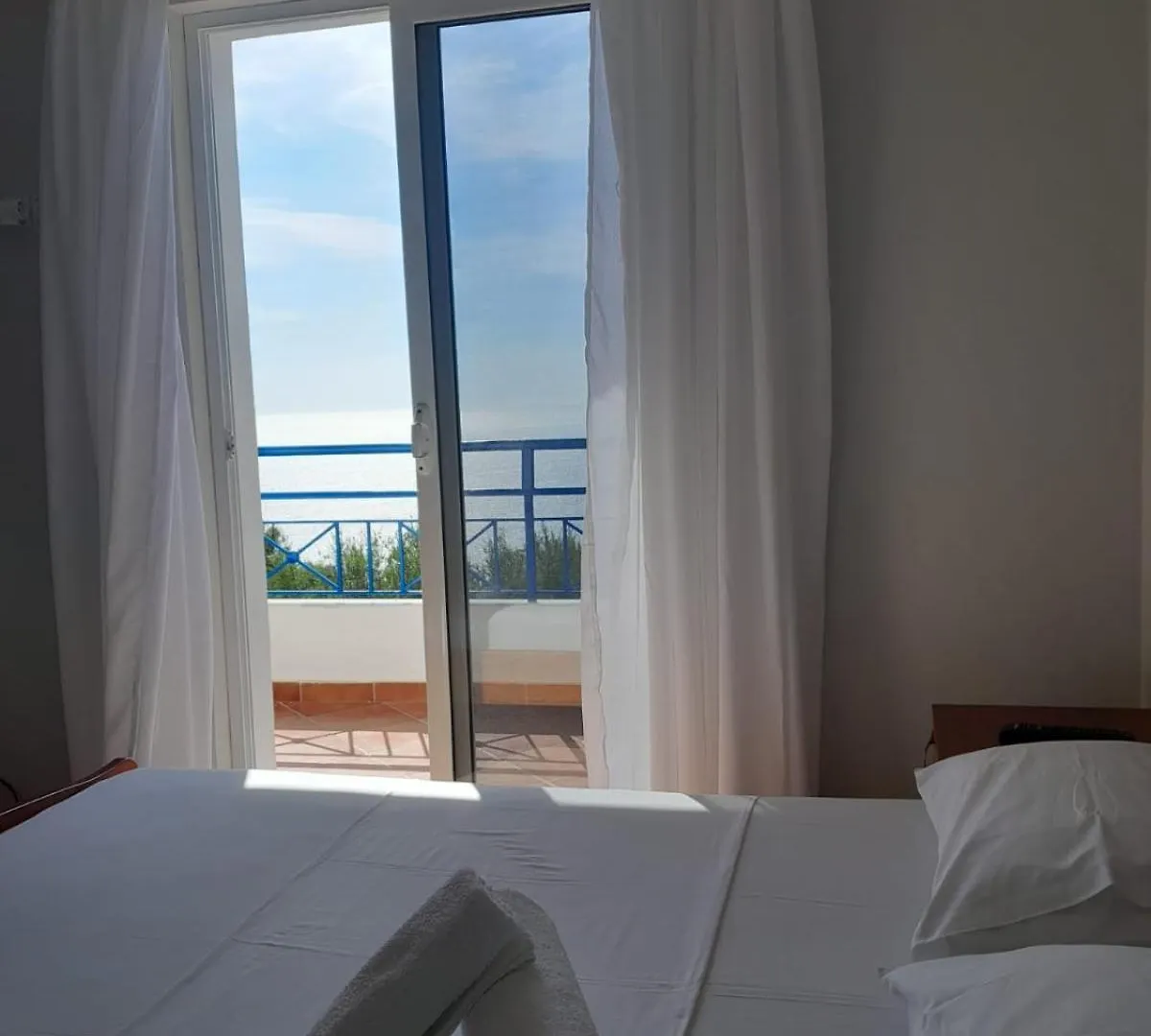 Πανσιόν Guesthouse Mili Piqeras